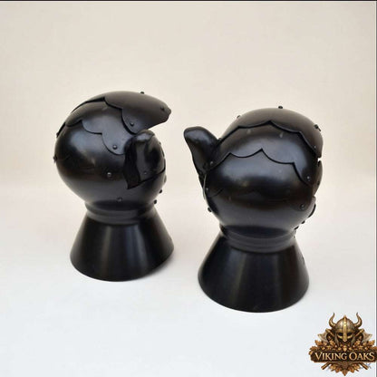 Authentic knight hand protection with flexible articulated fingers